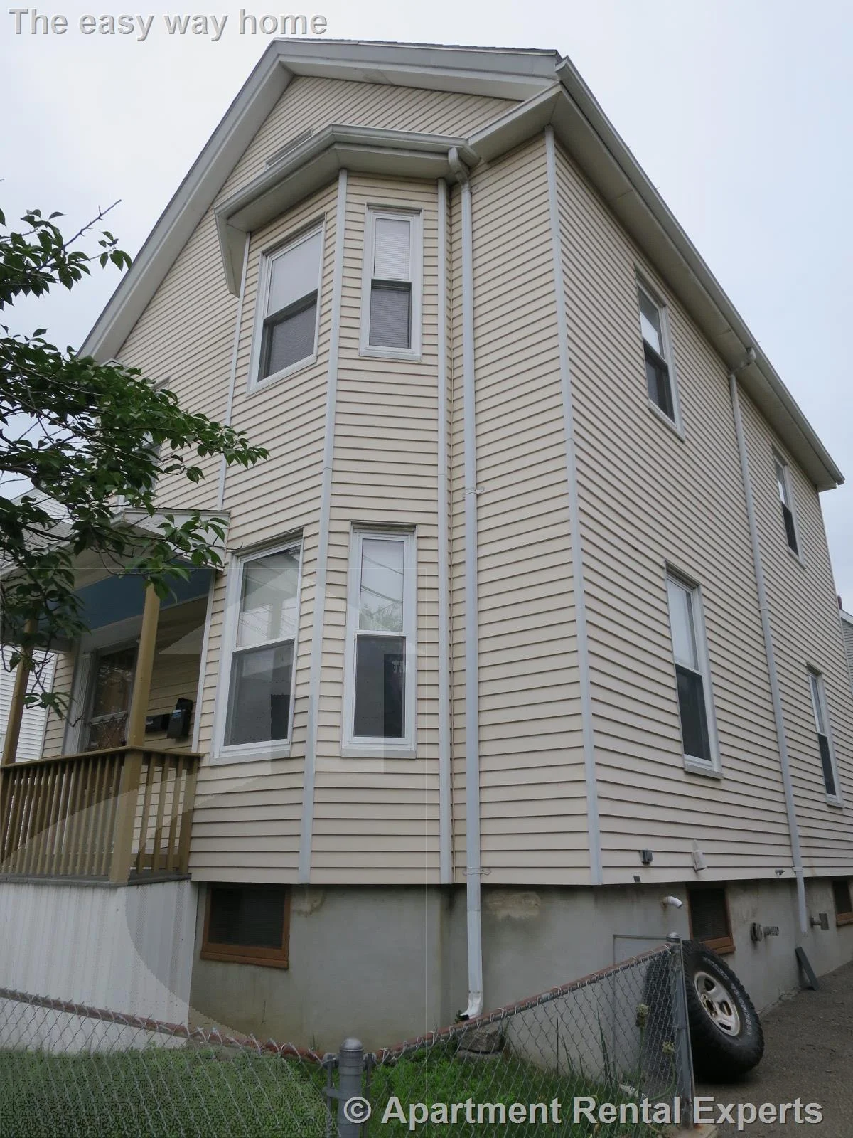 3 bed, 1 bath apartment for rent at 95 Flint St Unit 2, East Somerville