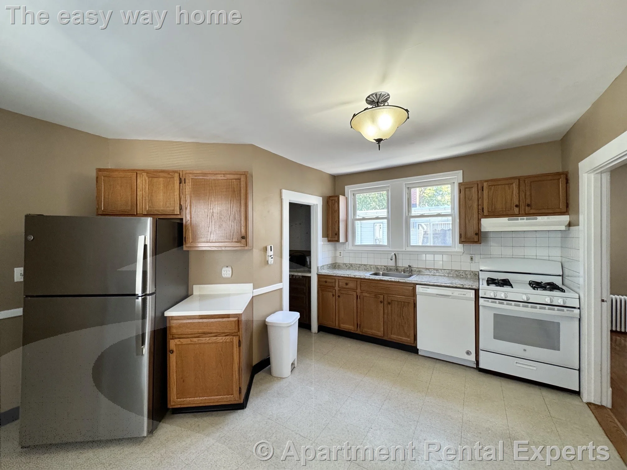 3 bed, 1 bath apartment for rent at 95 Flint St Unit 2, East Somerville — photo 2 of 17