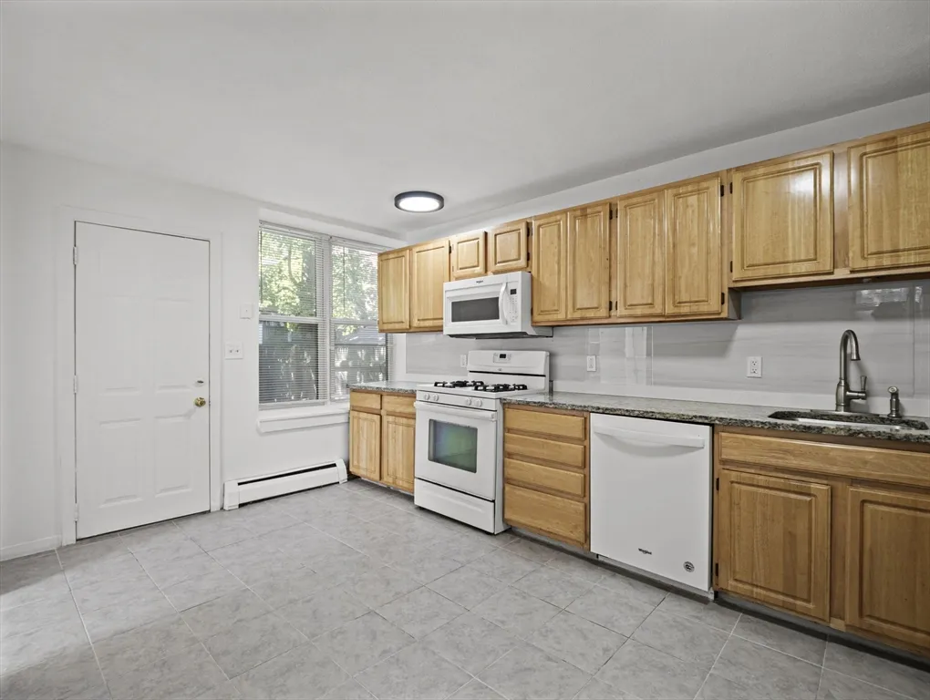 2 bed, 1 bath apartment for rent at 95 Florida St Unit 1, Dorchester — photo 4 of 29