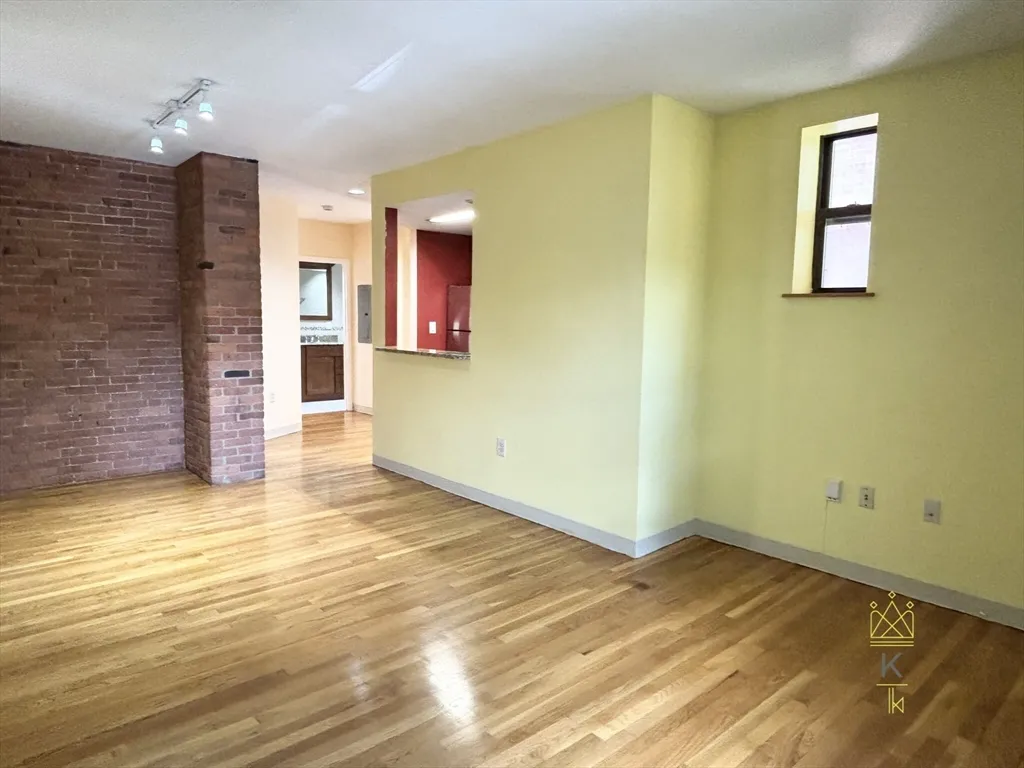 1 bed, 1 bath apartment for rent at 95 Gainsborough St Unit 106W, Fenway — photo 5 of 7