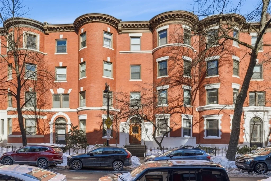 1 bed, 1 bath apartment for rent at 95 Gainsborough St Unit 302, Fenway — photo 13 of 14