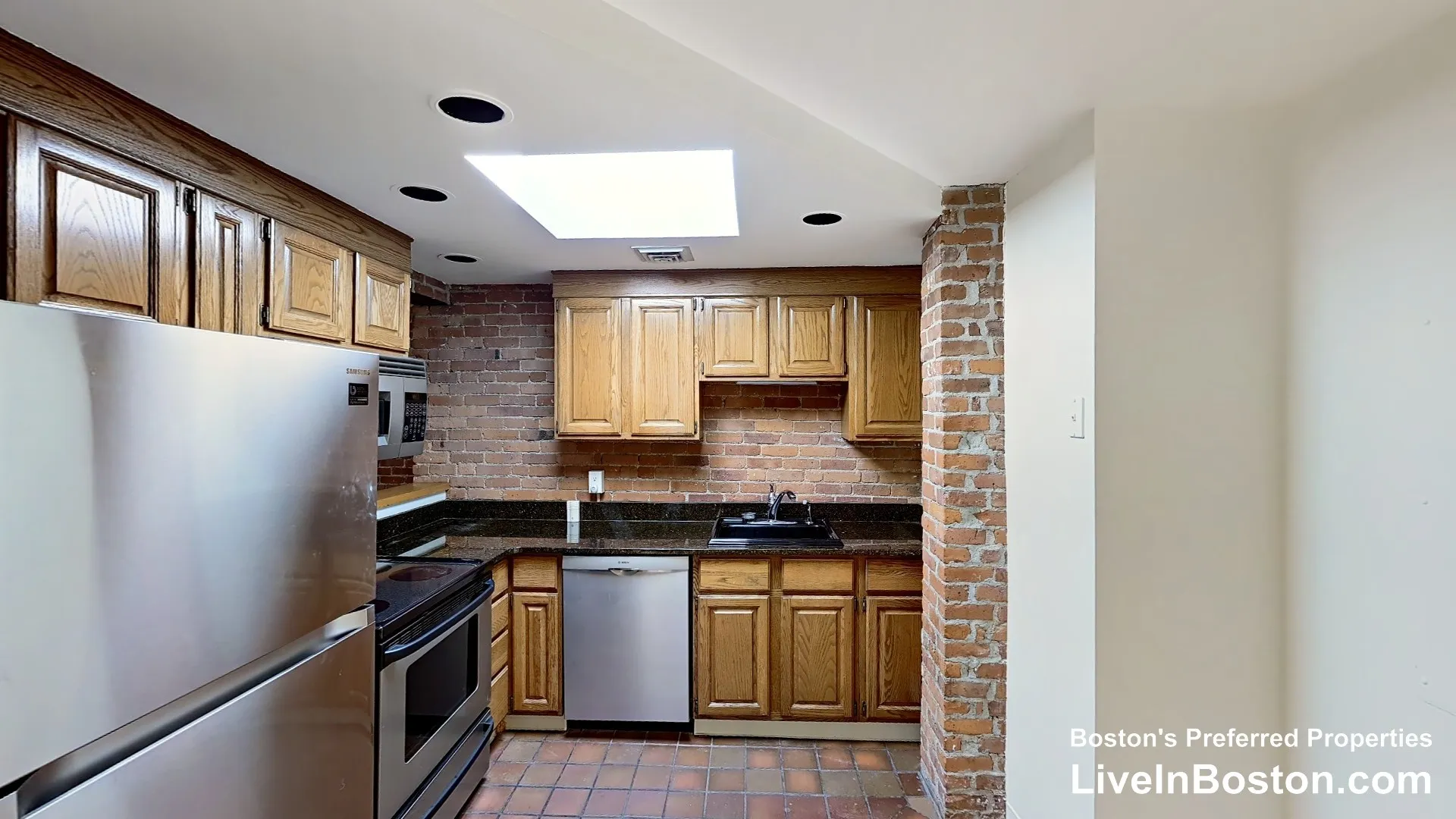 2 bed, 1 bath apartment for rent at 95 Gainsborough St Unit 406, Fenway — photo 4 of 11