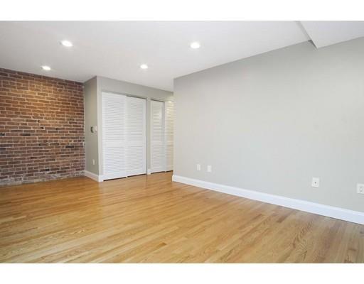 2 bed, 1 bath apartment for rent at 95 Gainsborough Unit 007, Fenway — photo 5 of 13