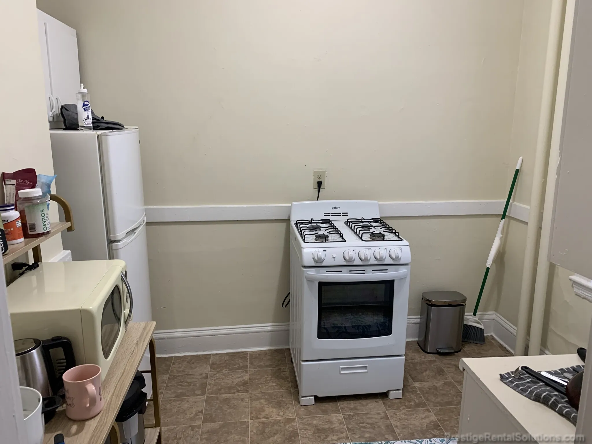 Studio bed, 1 bath apartment for rent at 95 Gordon St Unit 1, Brighton — photo 8 of 13