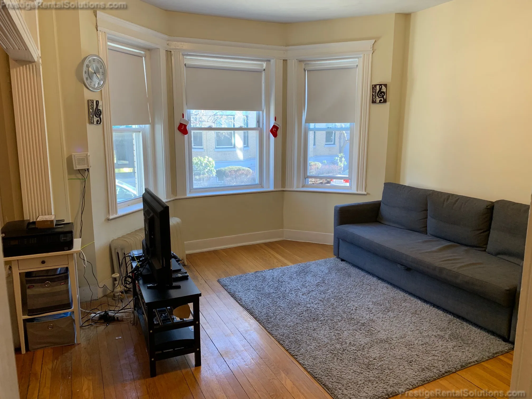 Studio bed, 1 bath apartment for rent at 95 Gordon St Unit 1, Brighton — photo 1 of 13