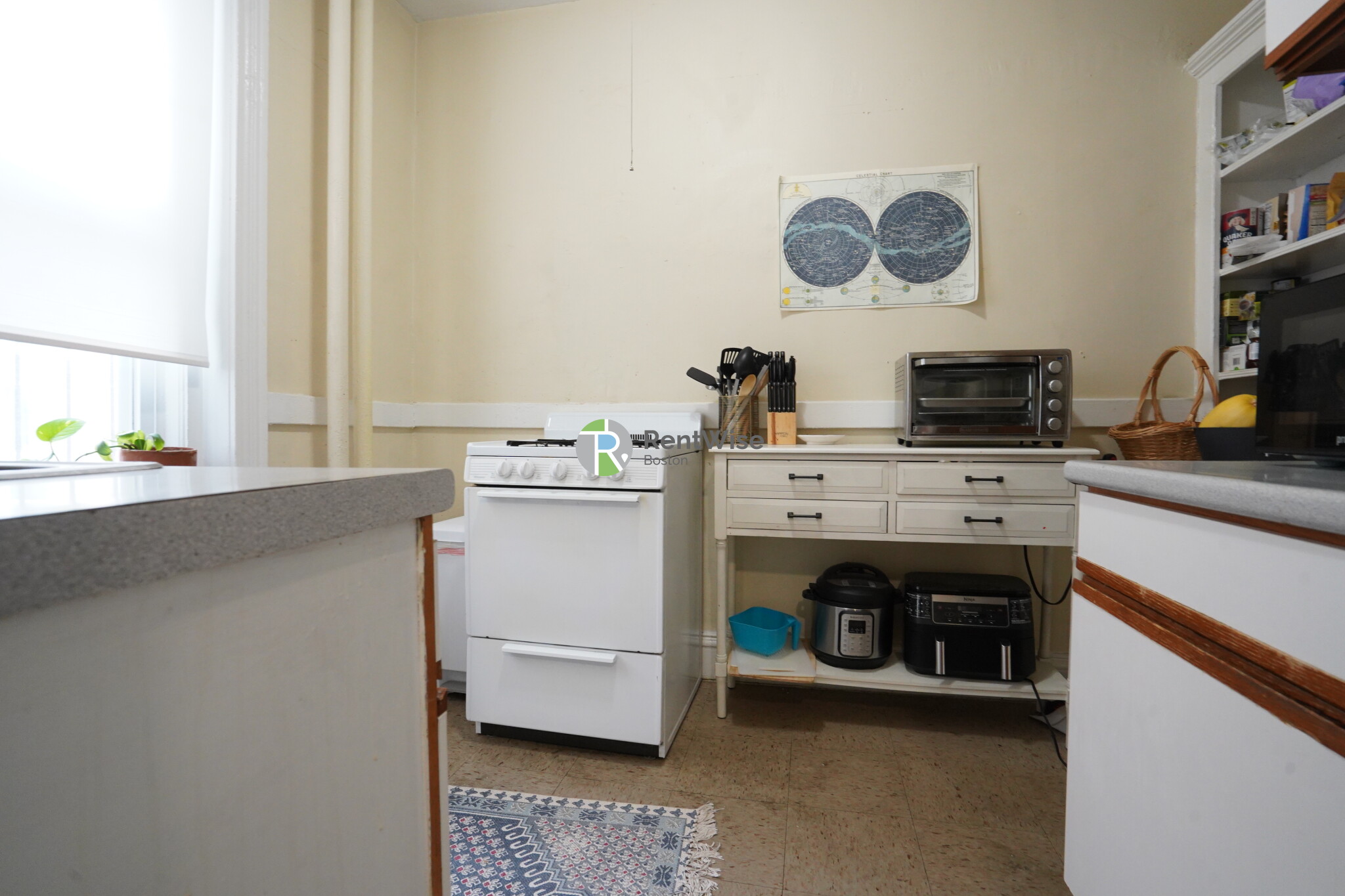 1 bed, 1 bath apartment for rent at 95 Gordon St Unit 12, Brighton — photo 5 of 17