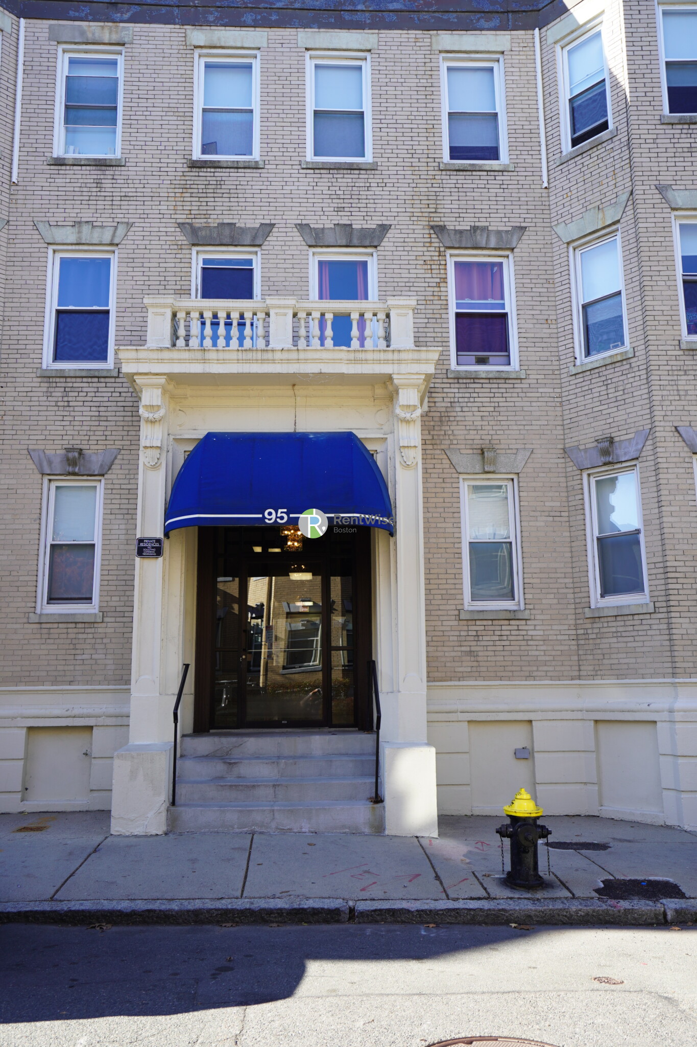 1 bed, 1 bath apartment for rent at 95 Gordon St Unit 19, Brighton — photo 10 of 13