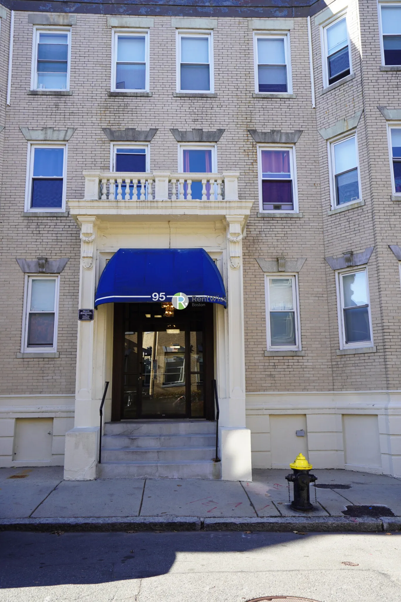 1 bed, 1 bath apartment for rent at 95 Gordon St Unit 3, Brighton — photo 13 of 16