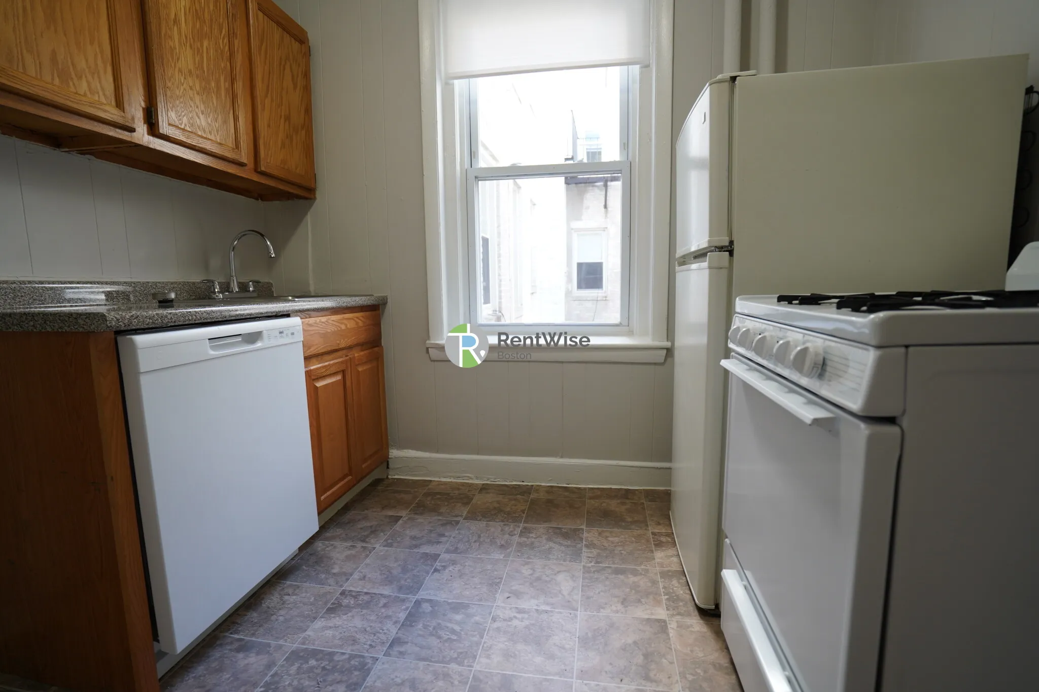1 bed, 1 bath apartment for rent at 95 Gordon St Unit 3, Brighton — photo 9 of 16
