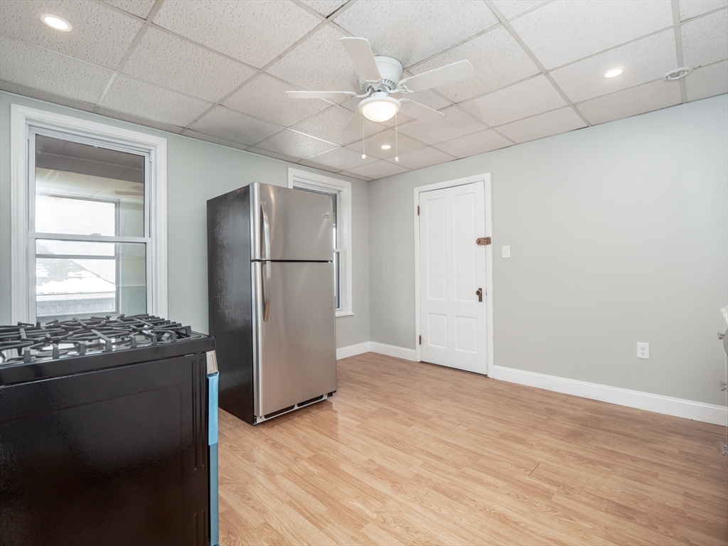 3 bed, 1 bath apartment for rent at 95 Green Hill Pkwy Unit 2, Worcester — photo 5 of 19