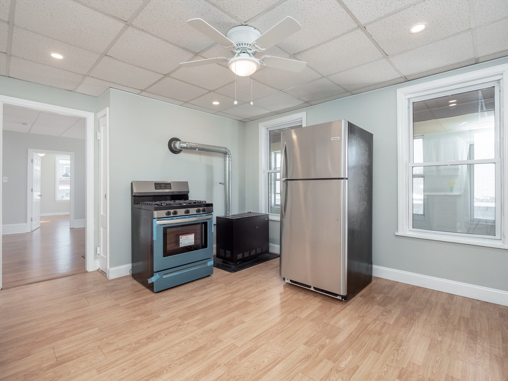 3 bed, 1 bath apartment for rent at 95 Green Hill Pkwy Unit 2, Worcester — photo 4 of 19