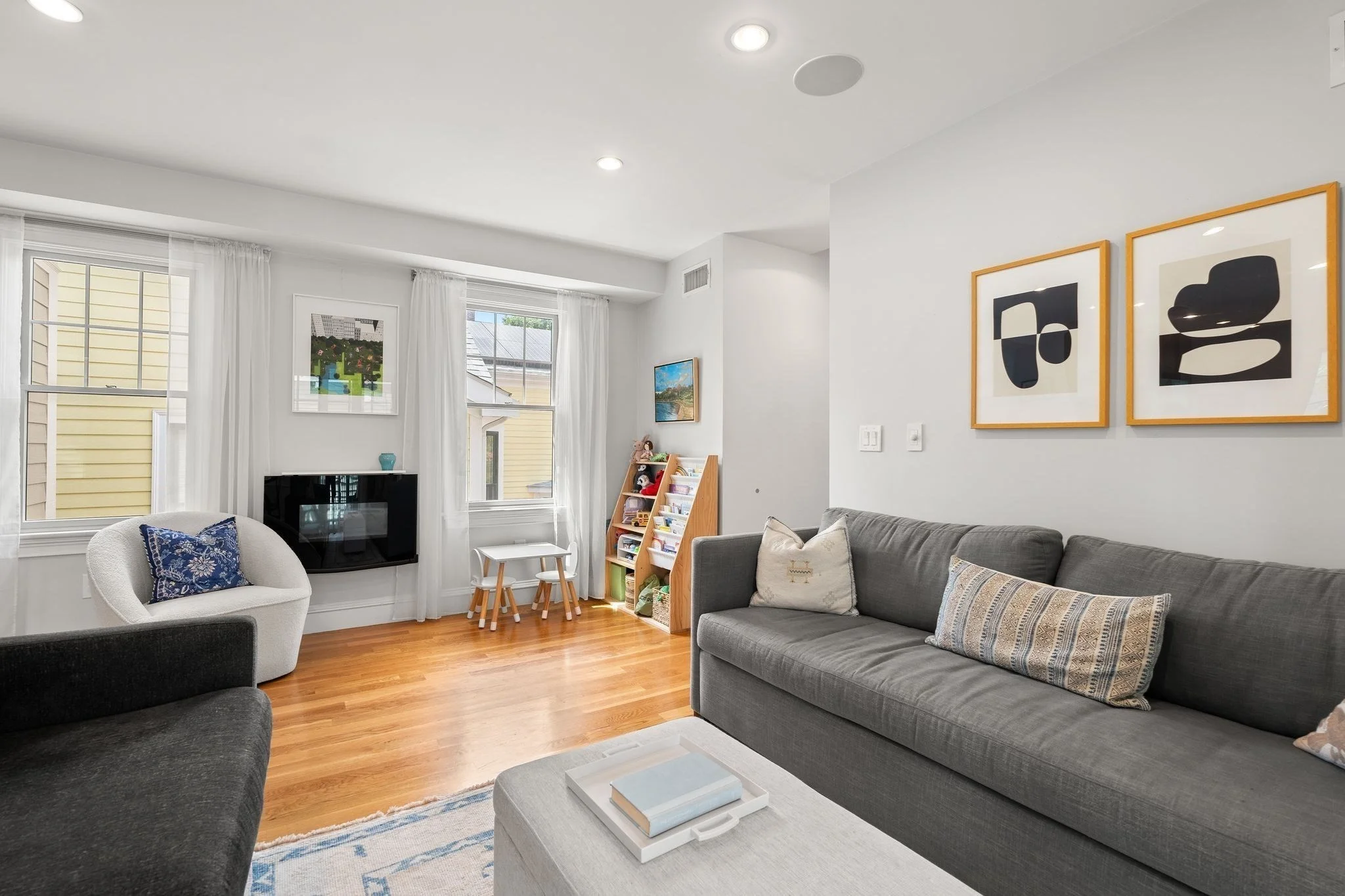 3 bed, 2 bath apartment for rent at 95 Green St Unit 2, Jamaica Plain — photo 9 of 40
