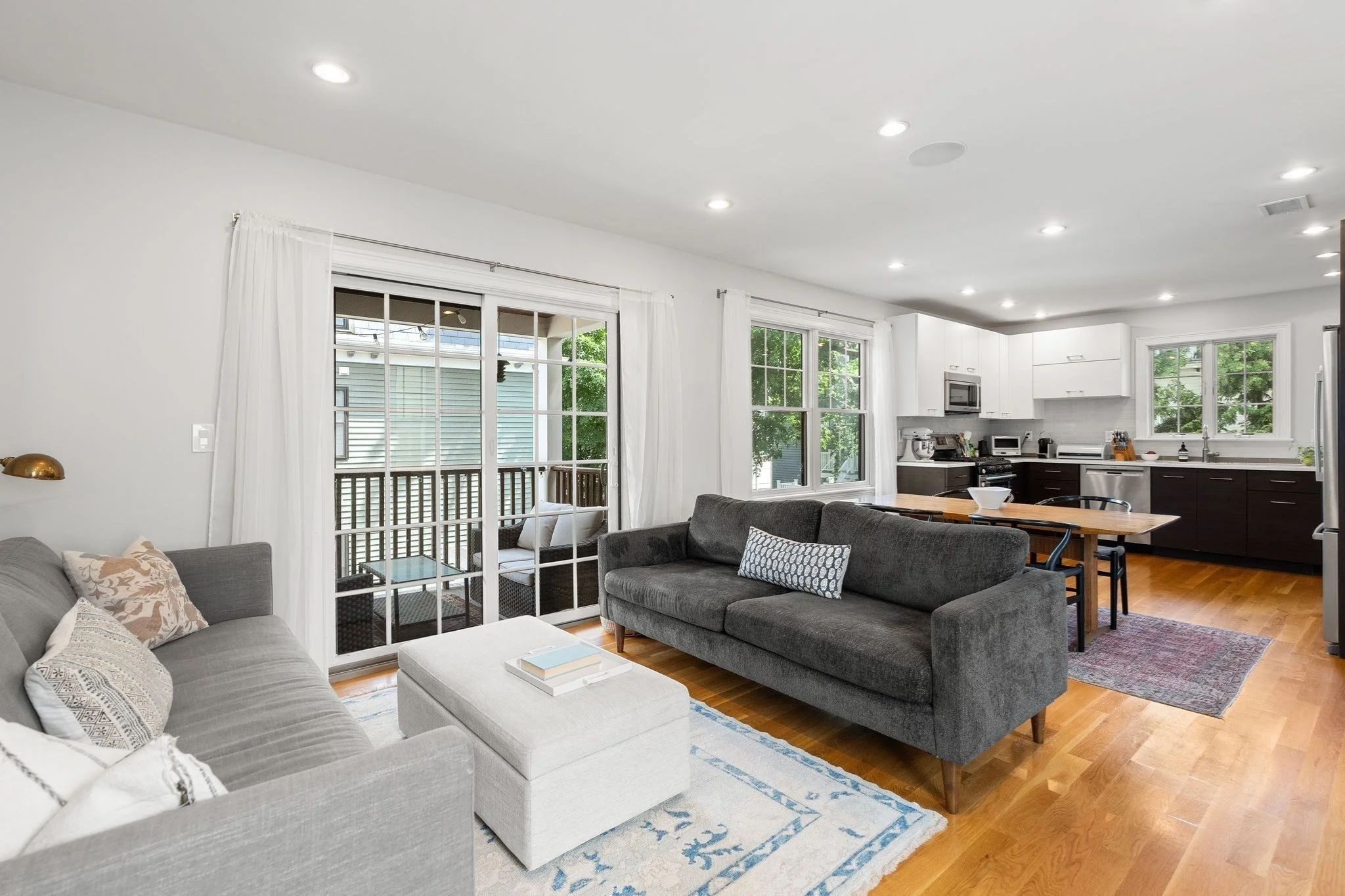 3 bed, 2 bath apartment for rent at 95 Green St Unit 2, Jamaica Plain — photo 11 of 40