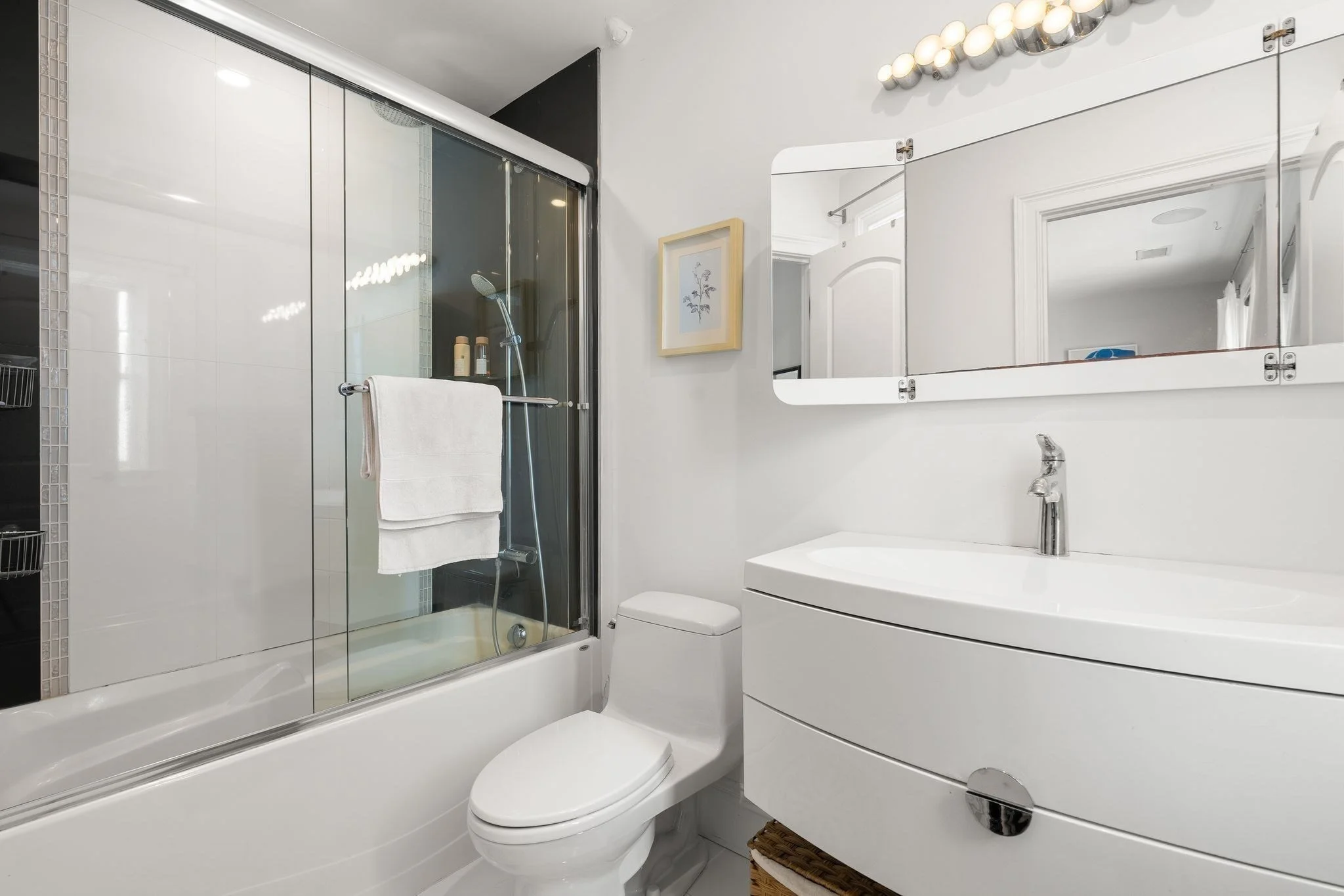 3 bed, 2 bath apartment for rent at 95 Green St Unit 2, Jamaica Plain — photo 19 of 40