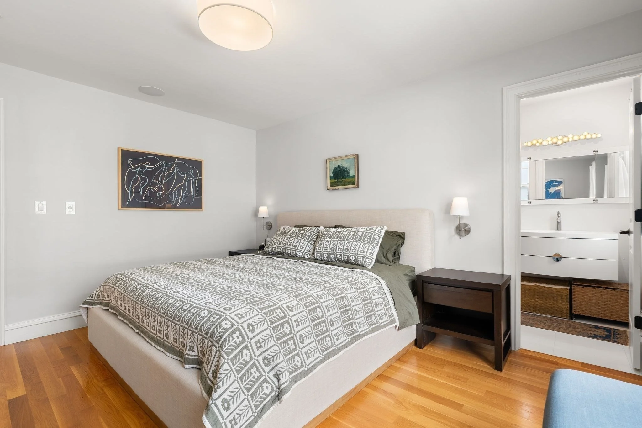 3 bed, 2 bath apartment for rent at 95 Green St Unit 2, Jamaica Plain — photo 16 of 40
