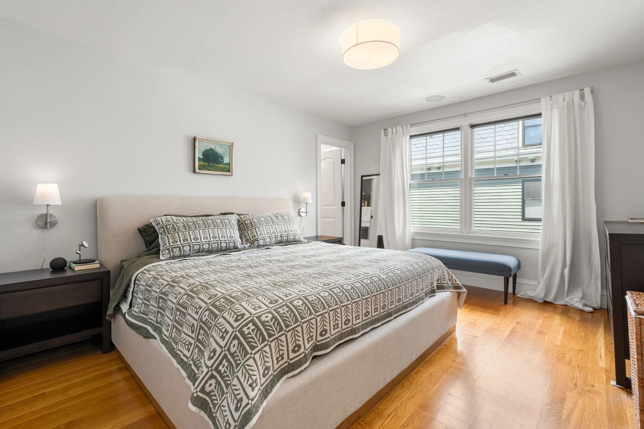 3 bed, 2 bath apartment for rent at 95 Green St Unit 2, Jamaica Plain — photo 17 of 40