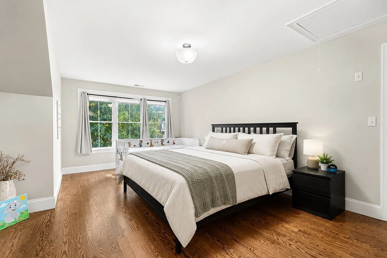 4 bed, 4+ bath apartment for rent at 95 Hemingway St Unit 95, Winchester — photo 15 of 42