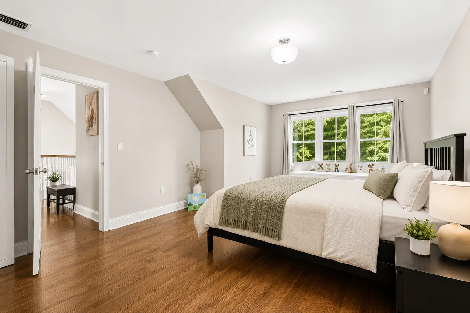 4 bed, 4+ bath apartment for rent at 95 Hemingway St Unit 95, Winchester — photo 18 of 42