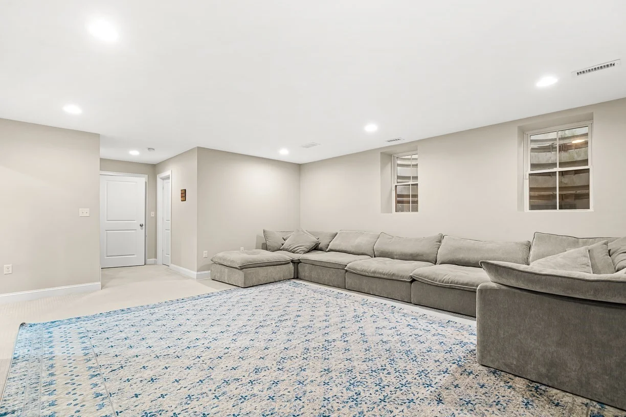 4 bed, 4+ bath apartment for rent at 95 Hemingway St Unit 95, Winchester — photo 32 of 42