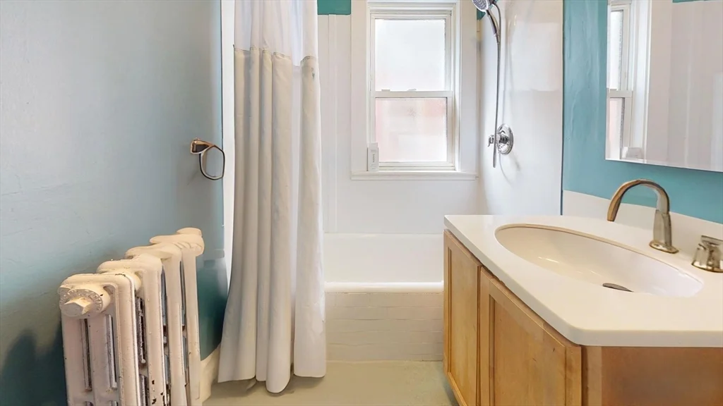 3 bed, 1 bath apartment for rent at 95 Jamaica Unit 1, Jamaica Plain — photo 13 of 14
