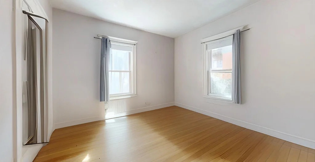 3 bed, 1 bath apartment for rent at 95 Jamaica Unit 1, Jamaica Plain — photo 12 of 14