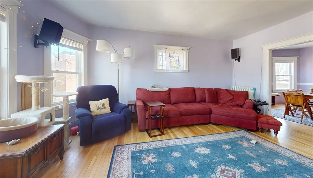 3 bed, 1 bath apartment for rent at 95 Jamaica Unit 1, Jamaica Plain — photo 1 of 14