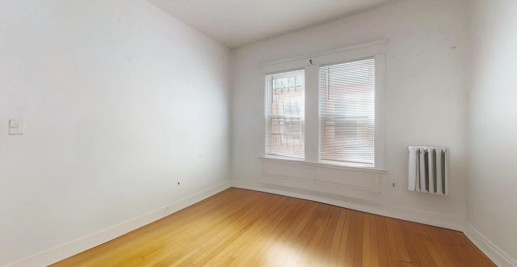 3 bed, 1 bath apartment for rent at 95 Jamaica Unit 1, Jamaica Plain — photo 7 of 14