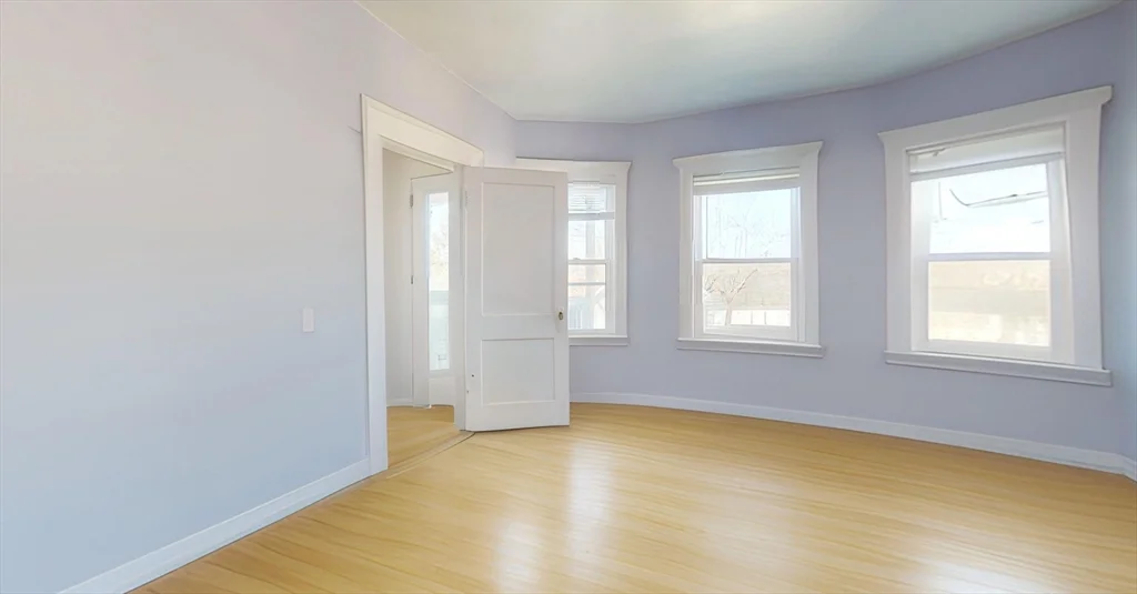 3 bed, 1 bath apartment for rent at 95 Jamaica Unit 1, Jamaica Plain — photo 8 of 14