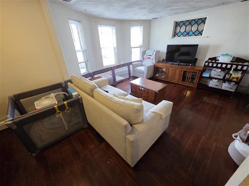 2 bed, 1 bath apartment for rent at 95 Kidder Ave Unit 1, Powder House Square — photo 4 of 4