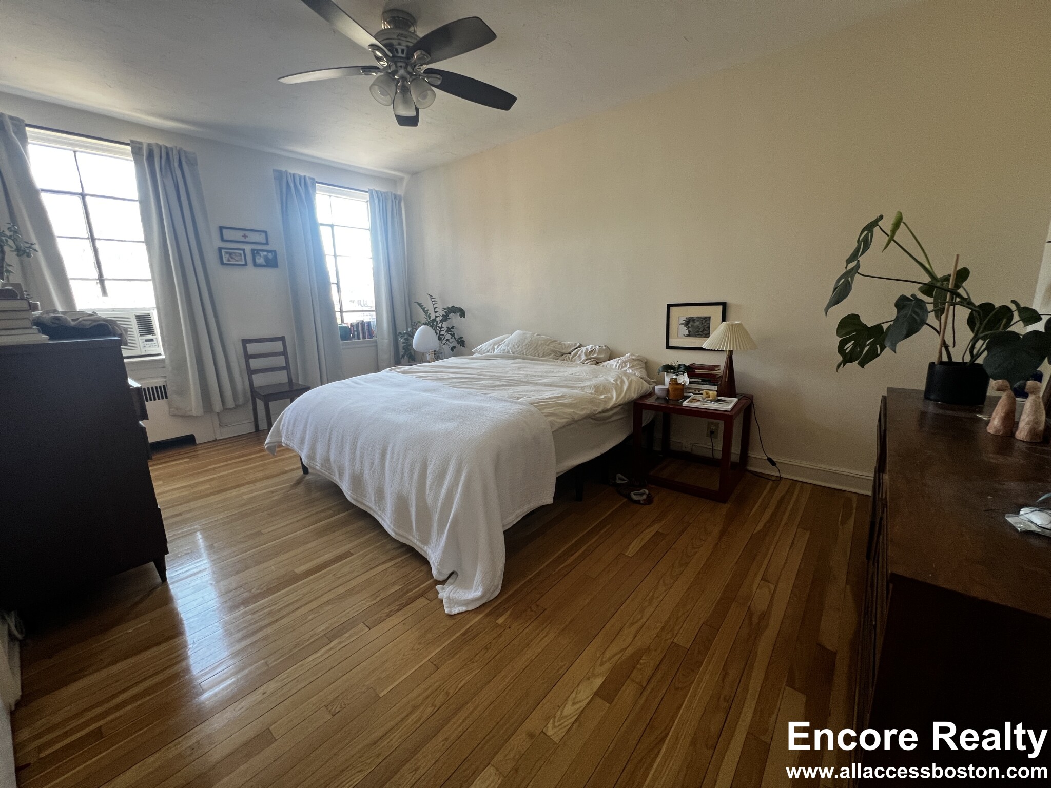 2 bed, 2 bath apartment for rent at 95 Longwood Ave Unit 4, Coolidge Corner — photo 12 of 20