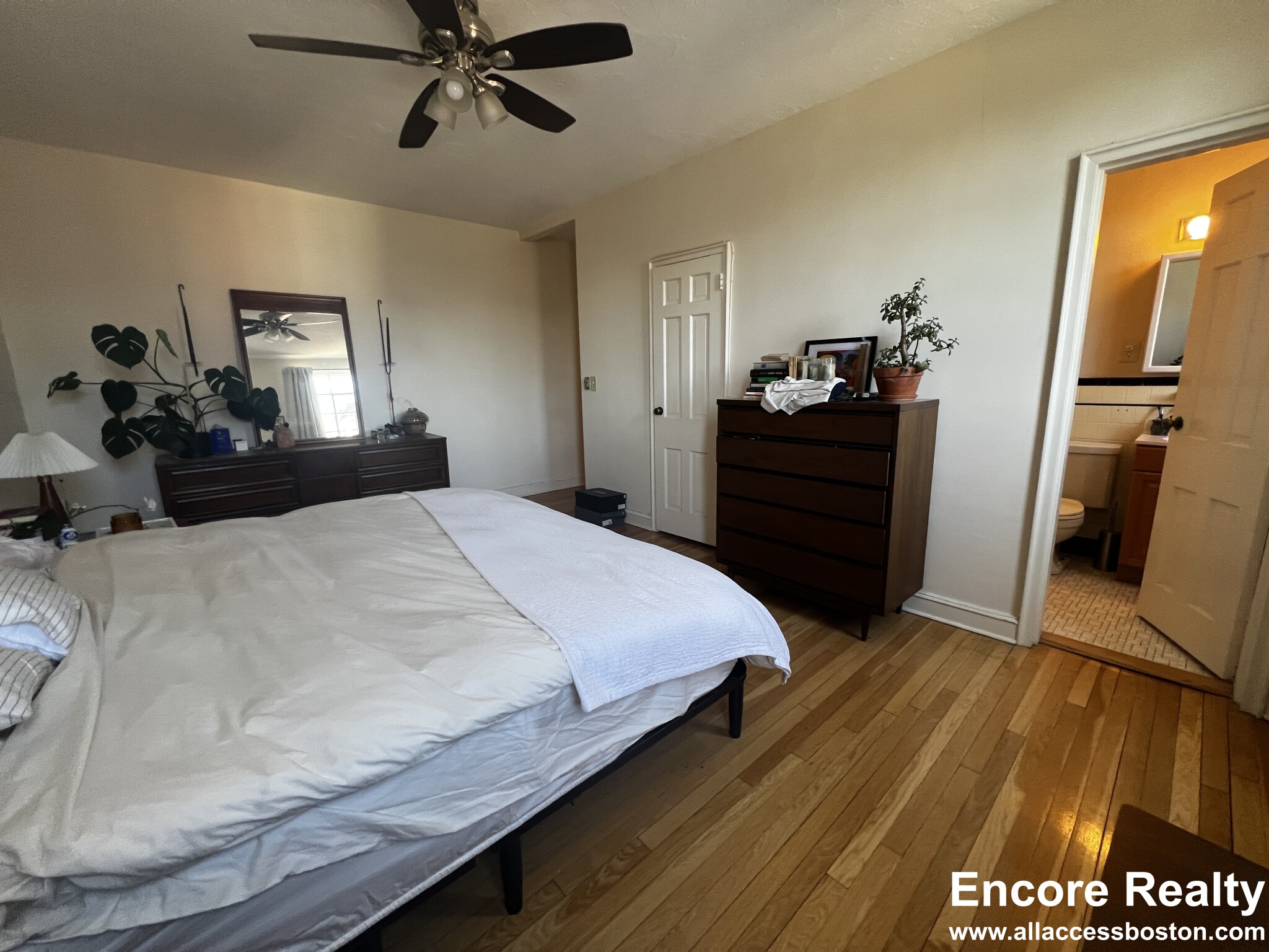2 bed, 2 bath apartment for rent at 95 Longwood Ave Unit 4, Coolidge Corner — photo 14 of 20