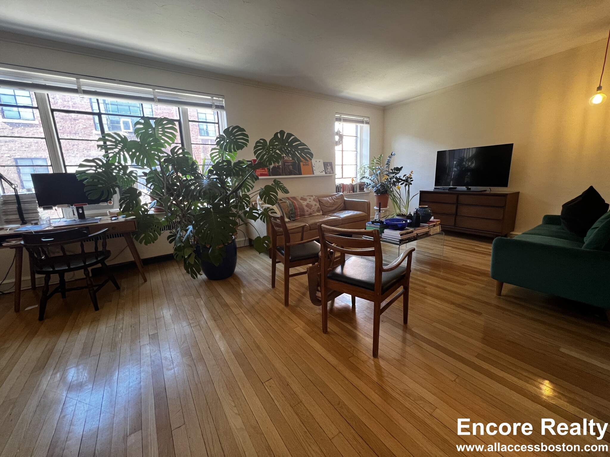 2 bed, 2 bath apartment for rent at 95 Longwood Ave Unit 4, Coolidge Corner — photo 3 of 20