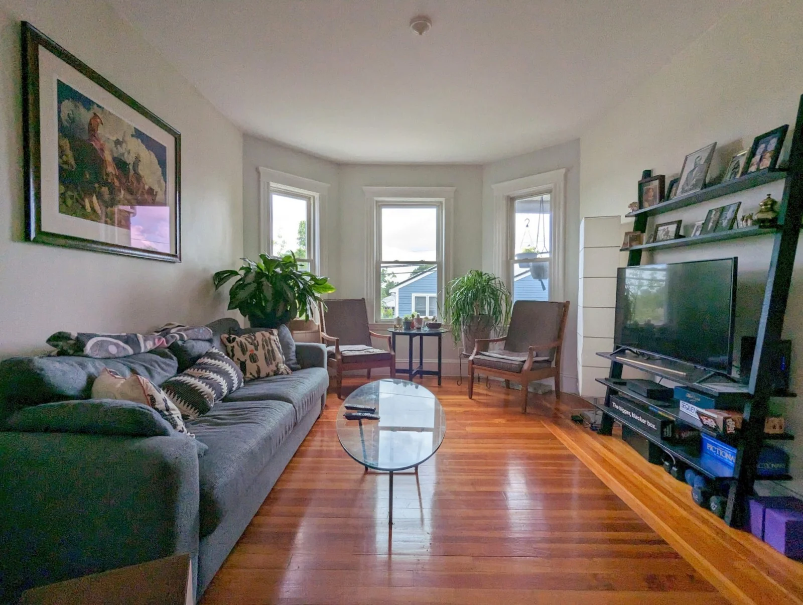 2.5 bed, 1 bath apartment for rent at 95 Lowell St Unit 3, Spring Hill — photo 2 of 25