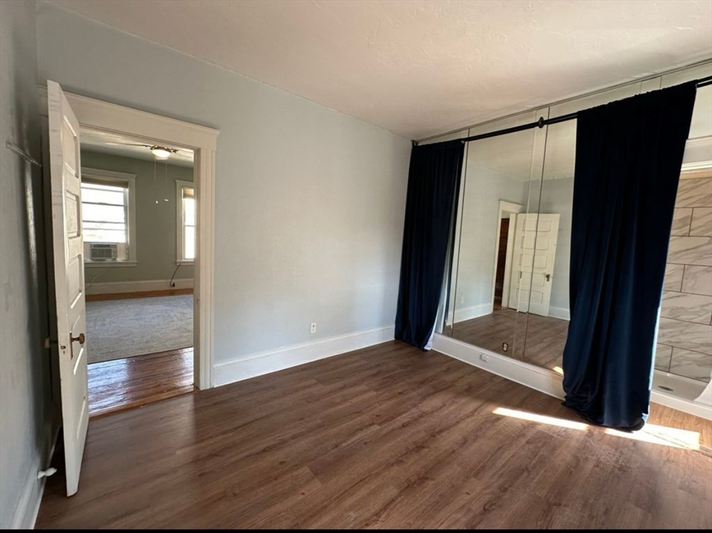 3 bed, 1 bath apartment for rent at 95 May St Unit 3, West Side — photo 14 of 19