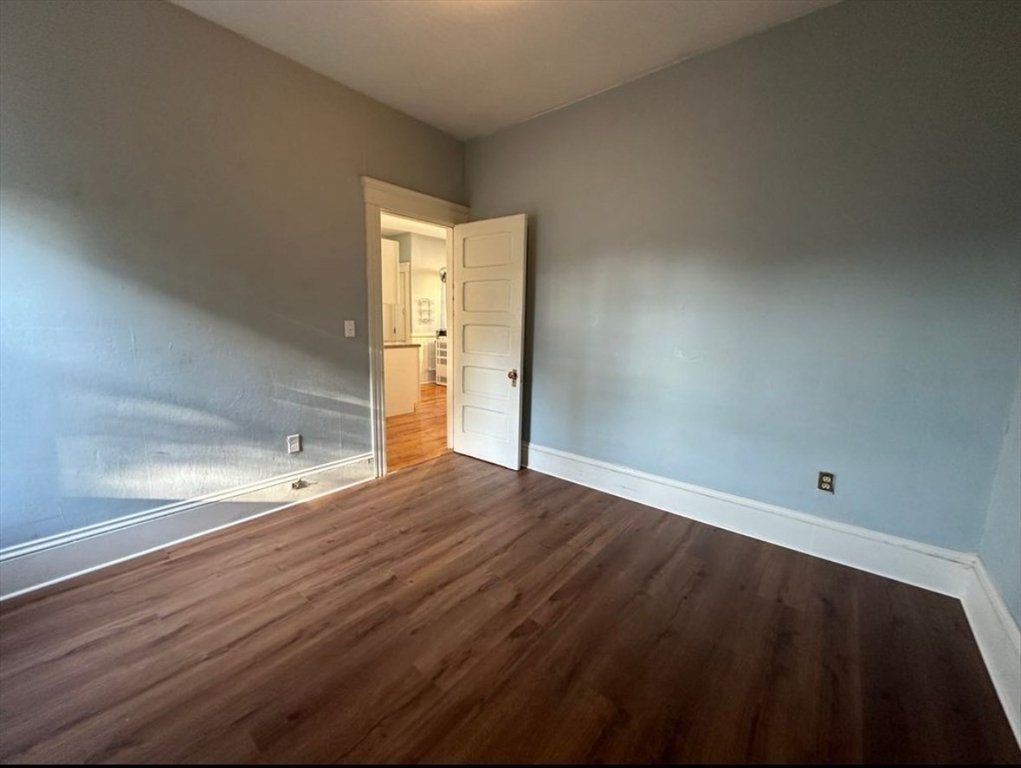 3 bed, 1 bath apartment for rent at 95 May St Unit 3, West Side — photo 18 of 19