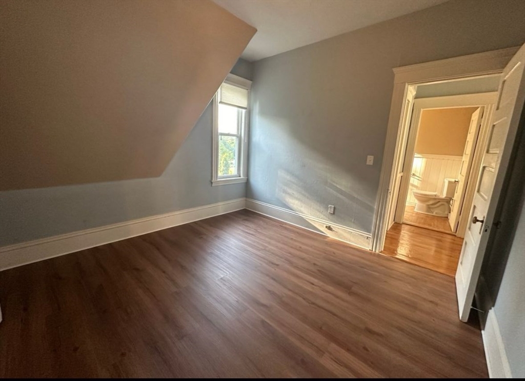 3 bed, 1 bath apartment for rent at 95 May St Unit 3, West Side — photo 19 of 19