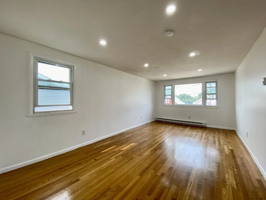 3 bed, 1 bath apartment for rent at 95 Metropolitan Ave Unit 3, Roslindale — photo 2 of 17