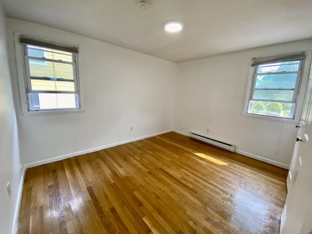 3 bed, 1 bath apartment for rent at 95 Metropolitan Ave Unit 3, Roslindale — photo 8 of 17