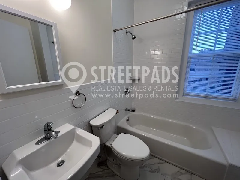 1 bed, 1 bath apartment for rent at 95 Mount Vernon St Unit 52, Beacon Hill — photo 7 of 19