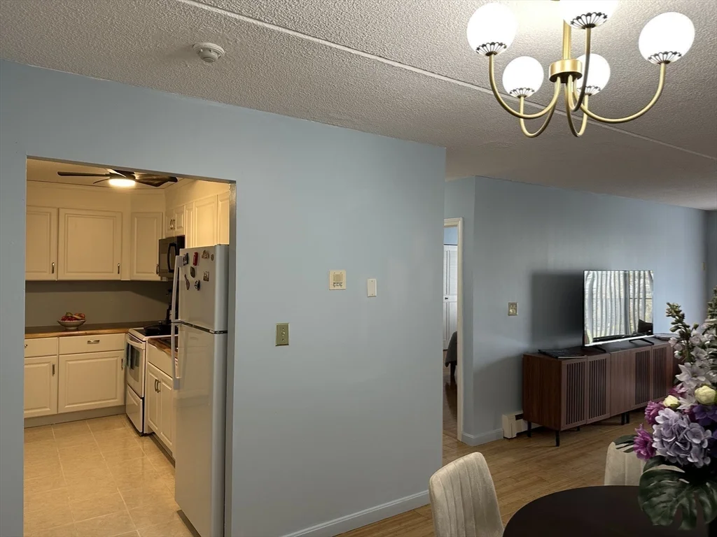 1 bed, 1 bath apartment for rent at 95 Nahant St Unit 12, Diamond District — photo 10 of 27