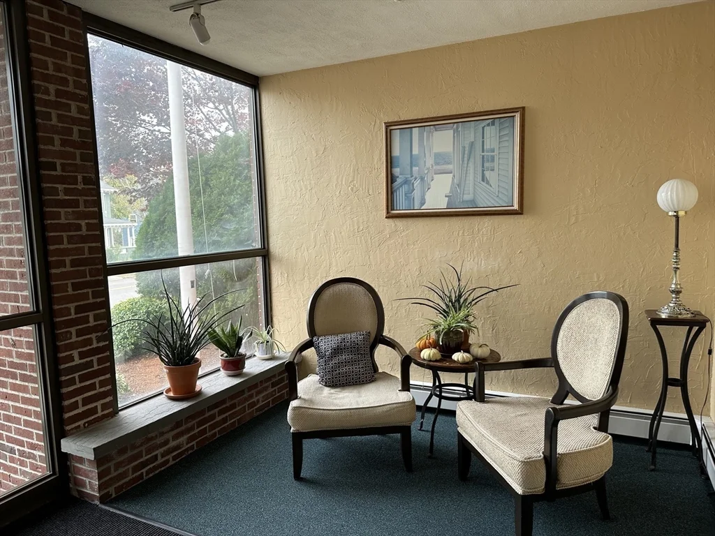 1 bed, 1 bath apartment for rent at 95 Nahant St Unit 12, Diamond District — photo 3 of 27
