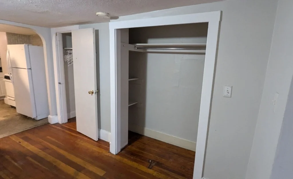 1 bed, 1 bath apartment for rent at 95 Orange Unit A, Chelsea — photo 2 of 7