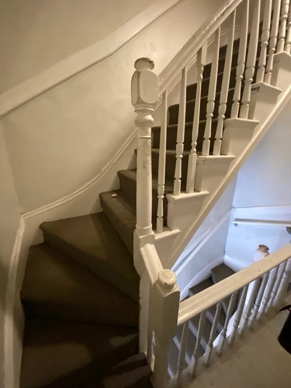 1 bed, 1 bath apartment for rent at 95 Orange Unit A, Chelsea — photo 6 of 7