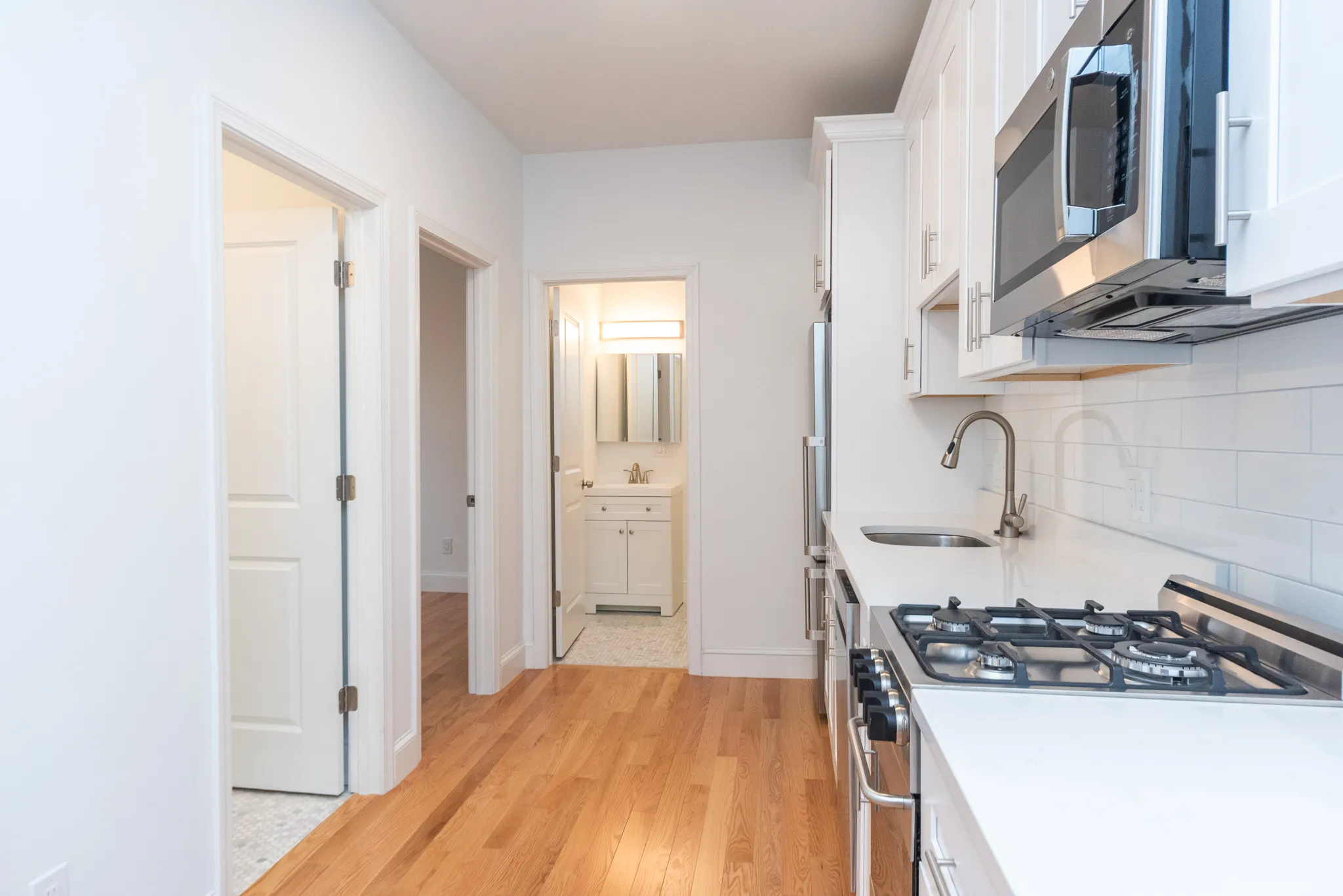 2 bed, 1.5 bath apartment for rent at 95 Park Dr Unit 6, Fenway — photo 5 of 16