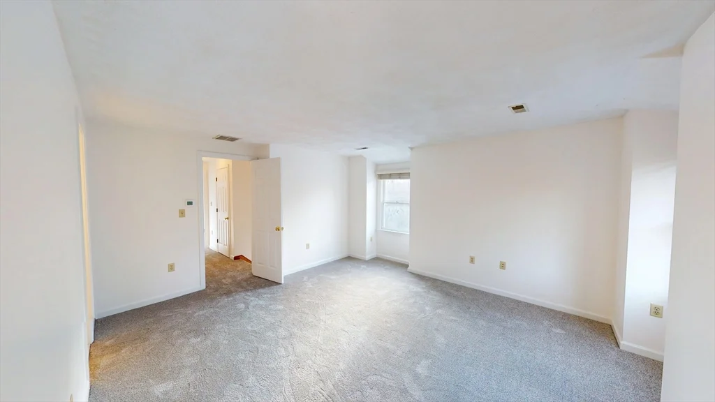 3 bed, 2 bath apartment for rent at 95 Pleasant Unit 0, Watertown — photo 12 of 18
