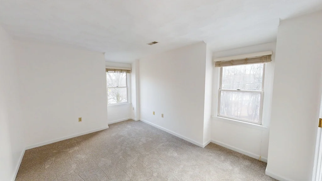3 bed, 2 bath apartment for rent at 95 Pleasant Unit 0, Watertown — photo 13 of 18