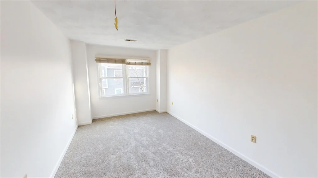 3 bed, 2 bath apartment for rent at 95 Pleasant Unit 0, Watertown — photo 14 of 18