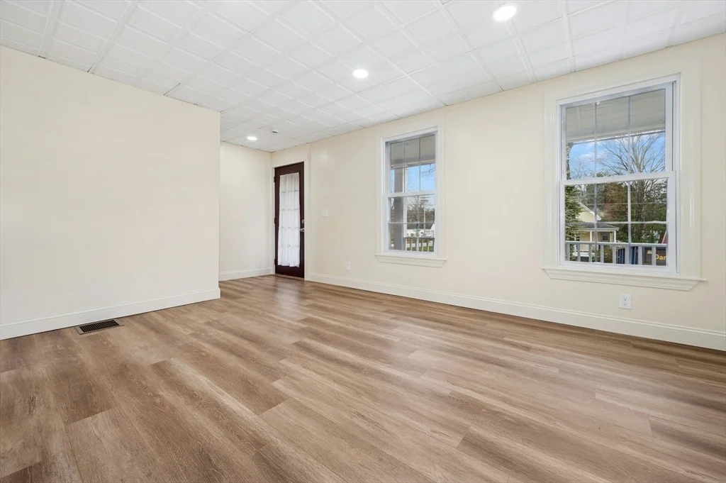 1 bed, 1 bath apartment for rent at 95 S Main St Unit 2, North Brookfield — photo 5 of 14
