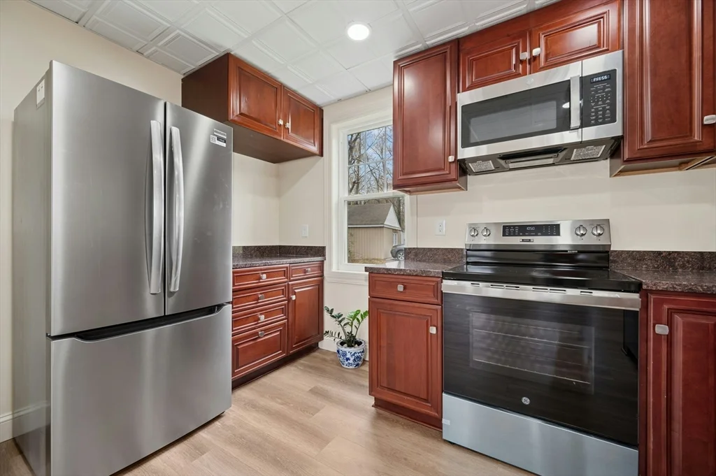 1 bed, 1 bath apartment for rent at 95 S Main St Unit 2, North Brookfield — photo 2 of 14