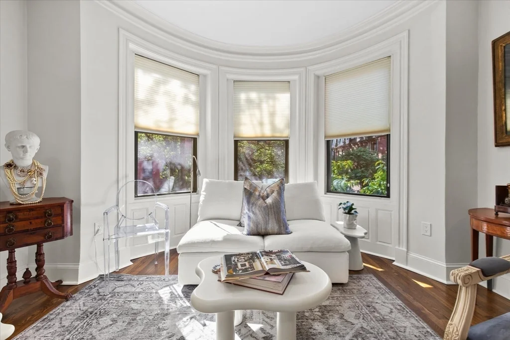 1 bed, 1 bath apartment for rent at 95 Saint Botolph Unit 2, Back Bay — photo 4 of 39